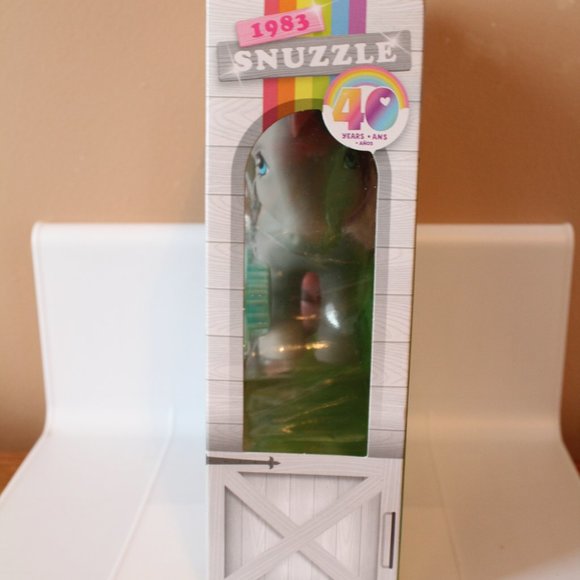 - My Little Pony 40th Ann Snuzzle Pony - Picture 2 of 3